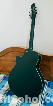 Guitar yemaha (CM2)